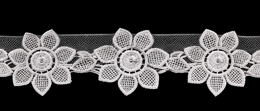 CAPA LARGA CON ENCAJES DE FLORES BLANCO